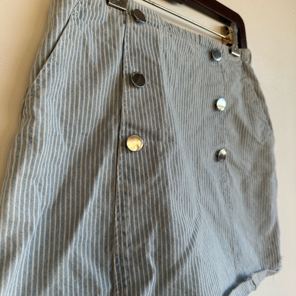 Zara Blue Striped A-Line Skirt with Buttons Small - Picture 2 of 5